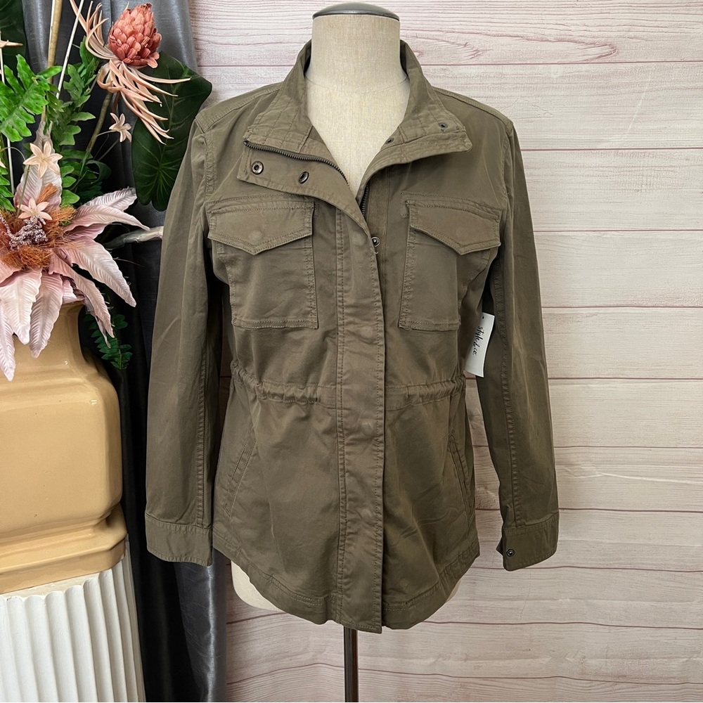 D1 -- NWT green STYLE & CO long sleeve snap button drawstring waist jacket SMALL